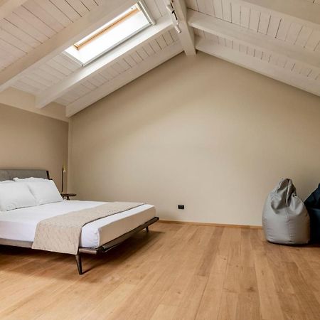 Parco Reala // Rural - Luxury - Rooms Corneliano d'Alba Номер фото